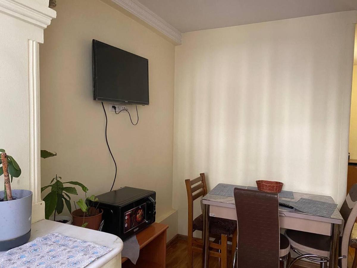 Apartamento House At Ortachala Tiflis Exterior foto