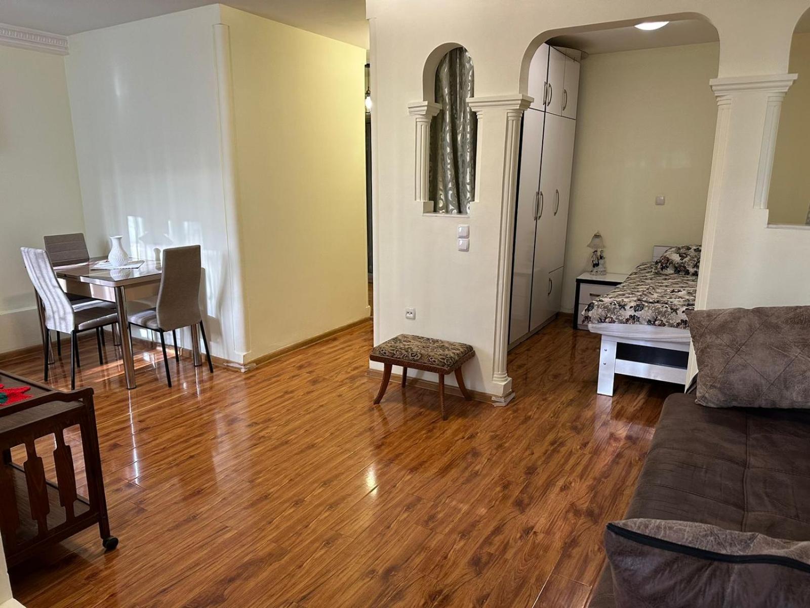 Apartamento House At Ortachala Tiflis Exterior foto