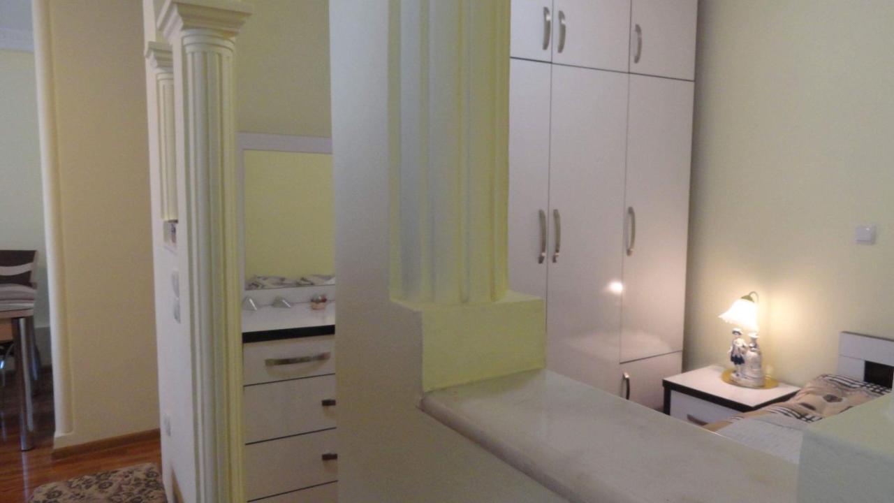 Apartamento House At Ortachala Tiflis Exterior foto